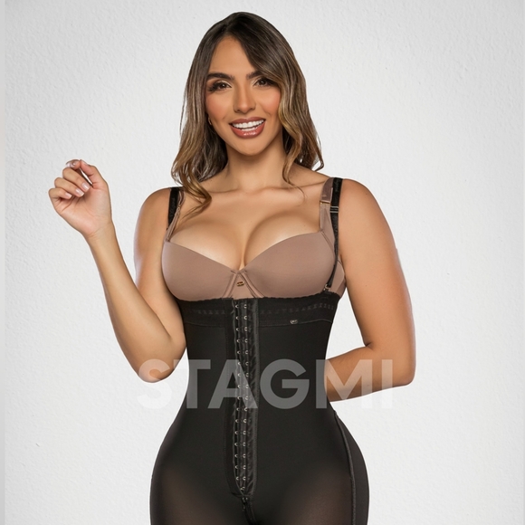 Stagmi Other - XS Colombian Girdle Stagmi SMI7139 Shapes Waist, Abdomen, Rounds Butt $132 NEW!